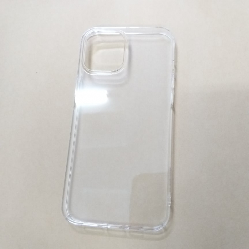 Ốp Lưng iPhone 12 Pro Cứng Trong Suốt Hiệu Memumi phủ nano chống xước, chất liệu cứng cáp, không ố vàng hay xỉn màu khi sử dụng.